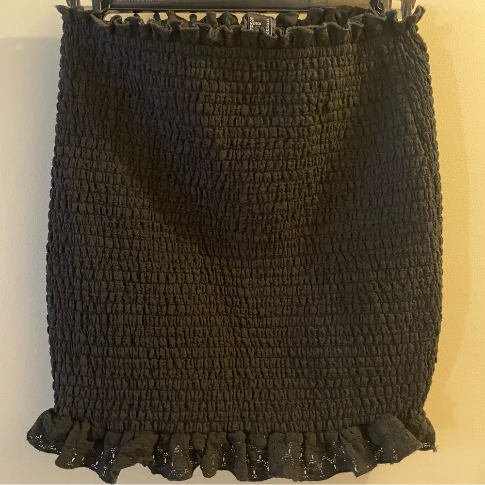 Forever 21 Ruffled Textured Bodycon Mini Skirt size M